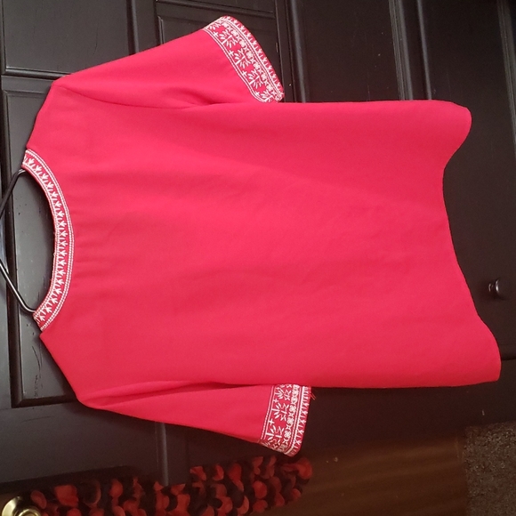 Red blouse ❤ - Picture 3 of 5